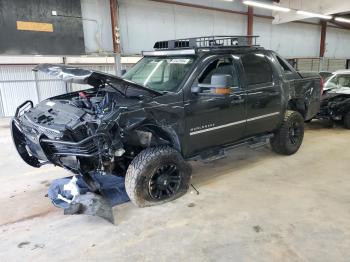  Salvage Chevrolet Avalanche