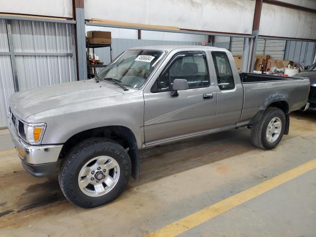  Salvage Toyota Pickup