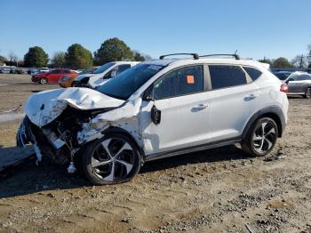  Salvage Hyundai TUCSON