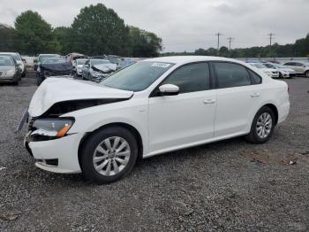  Salvage Volkswagen Passat