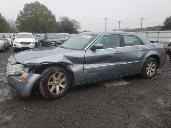  Salvage Chrysler 300