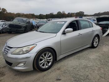  Salvage Hyundai Genesis