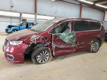  Salvage Chrysler Pacifica