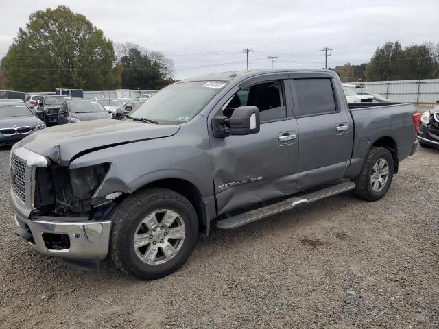  Salvage Nissan Titan