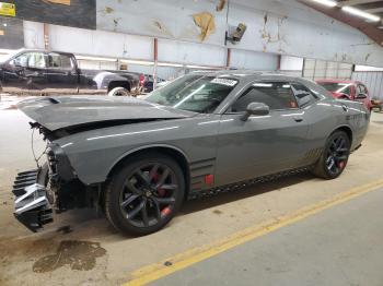  Salvage Dodge Challenger