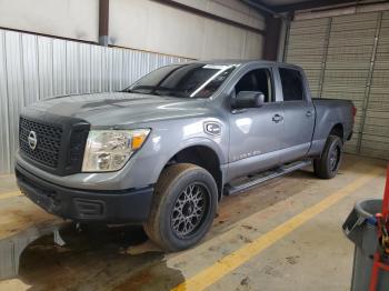  Salvage Nissan Titan