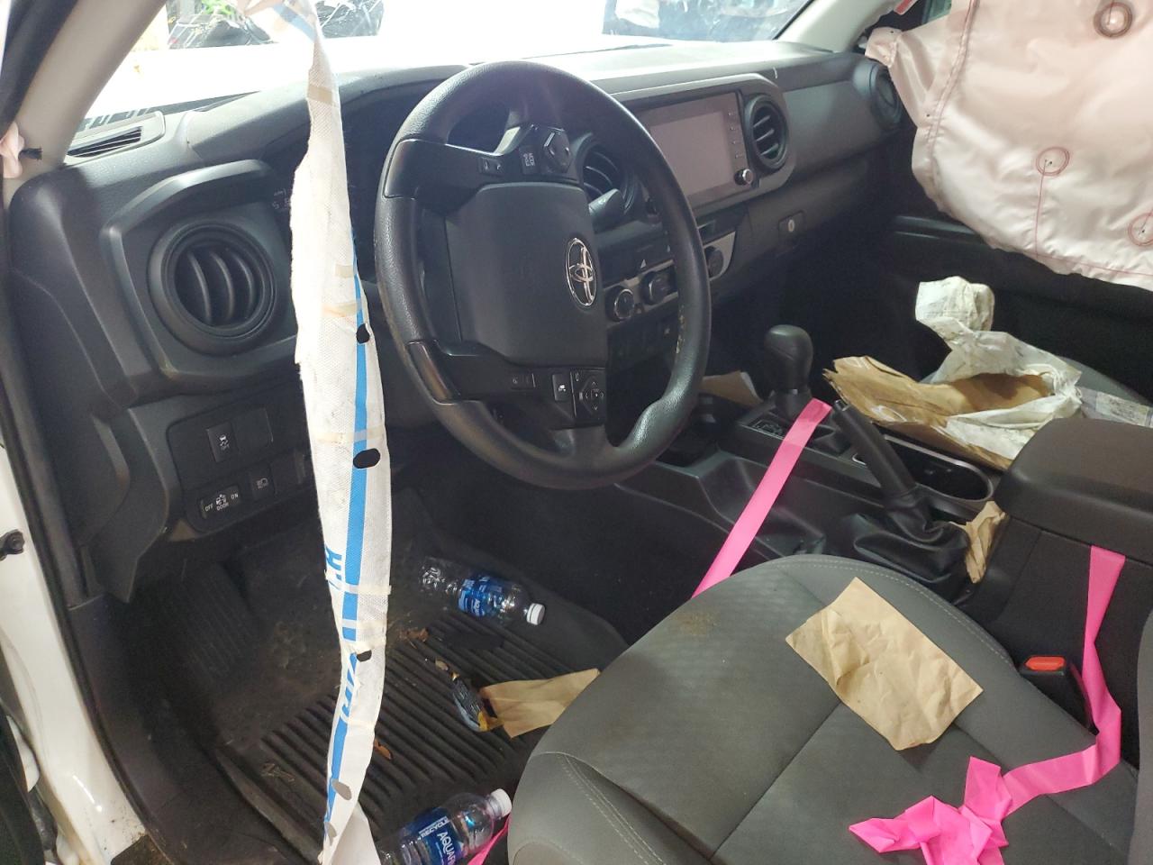 Toyota Tacoma Double Cab Image 4