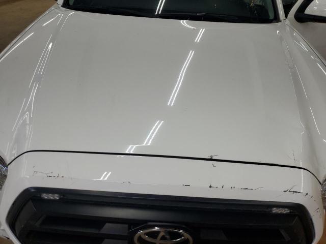 Toyota Tacoma Double Cab Image 12