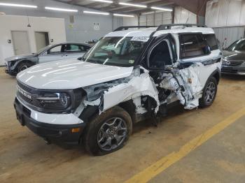  Salvage Ford Bronco