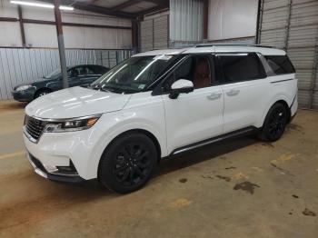  Salvage Kia Carnival