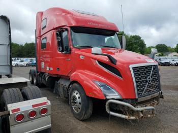  Salvage Volvo Vn