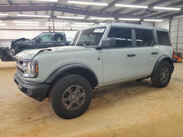  Salvage Ford Bronco