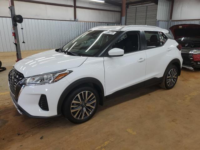  Salvage Nissan Kicks