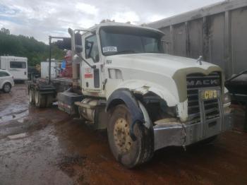  Salvage Mack 700 Ctp700