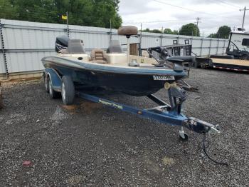  Salvage Land Rover Boat