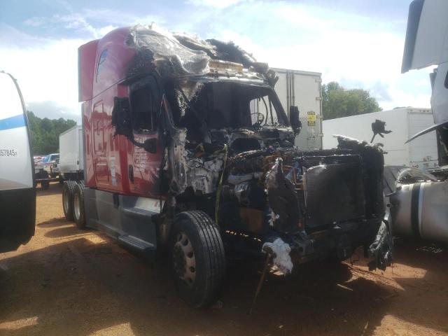  Salvage Freightliner Cascadia 1