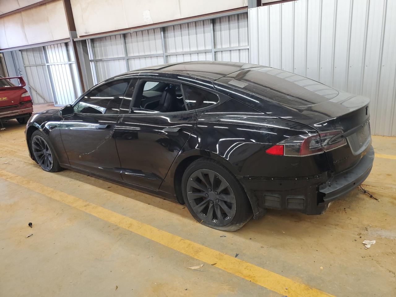 Tesla Model S Image 12