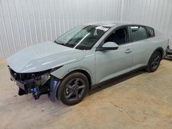  Salvage Kia K4 Lx