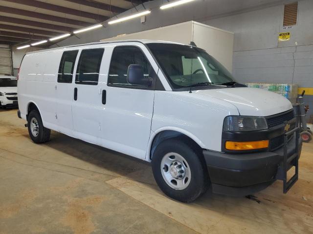 Chevrolet Express Image 6