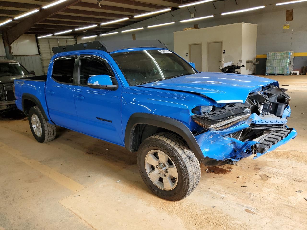 Toyota Tacoma Double Cab Image 11