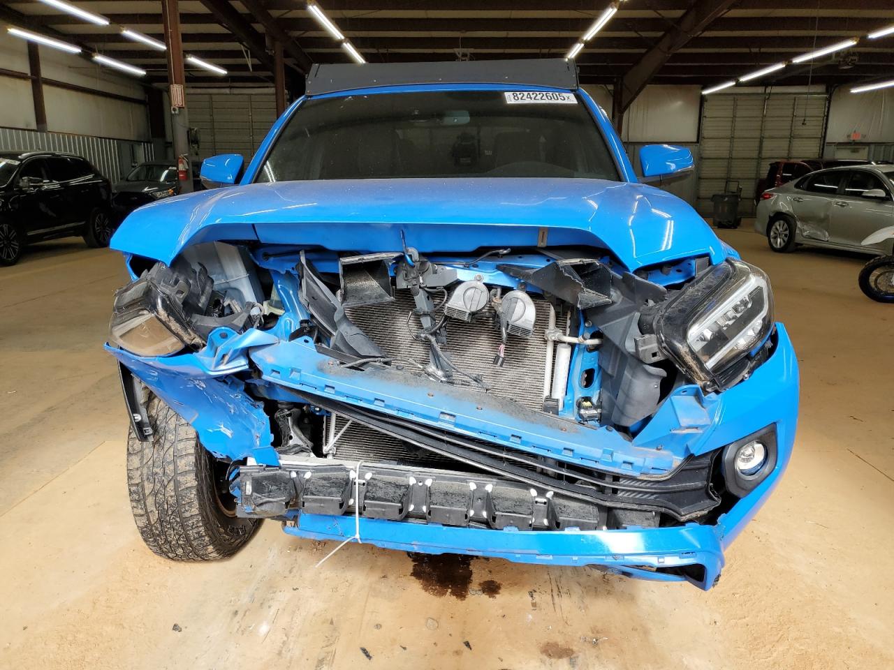 Toyota Tacoma Double Cab Image 10