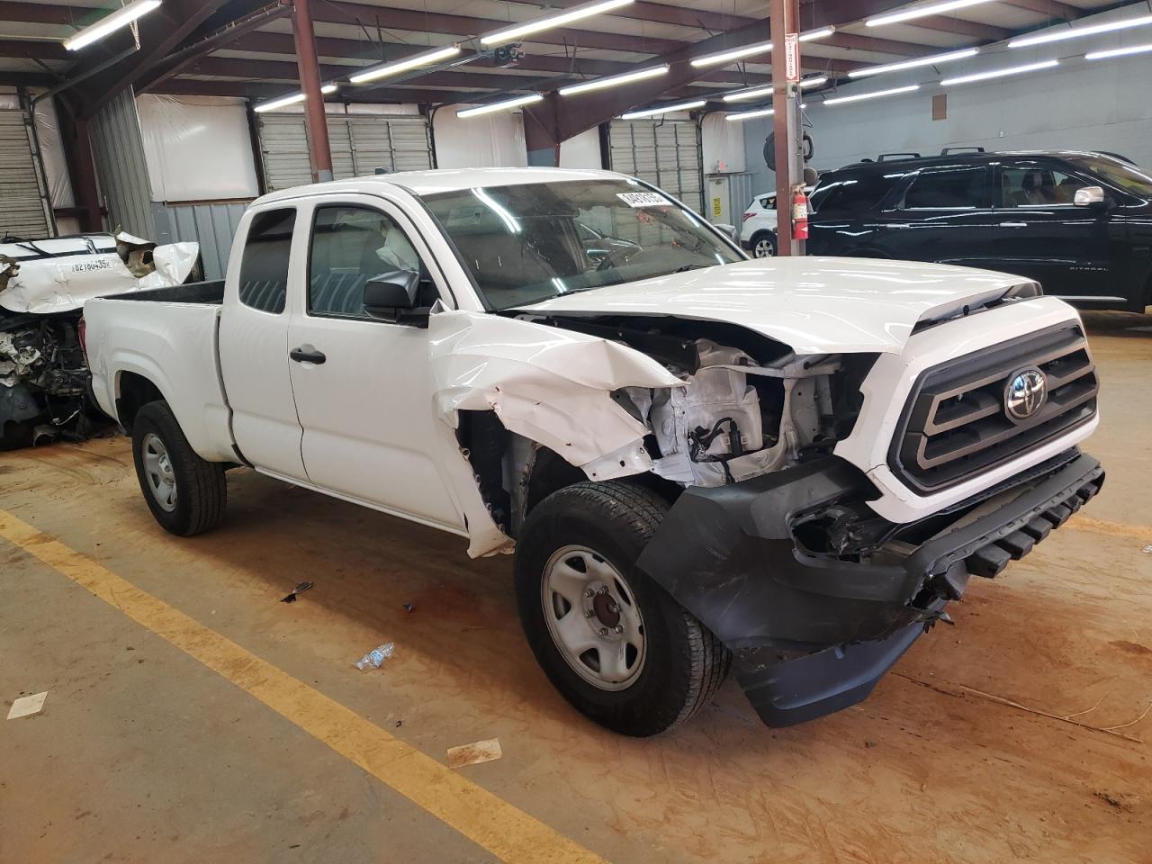 Toyota Tacoma Access Cab Image 12