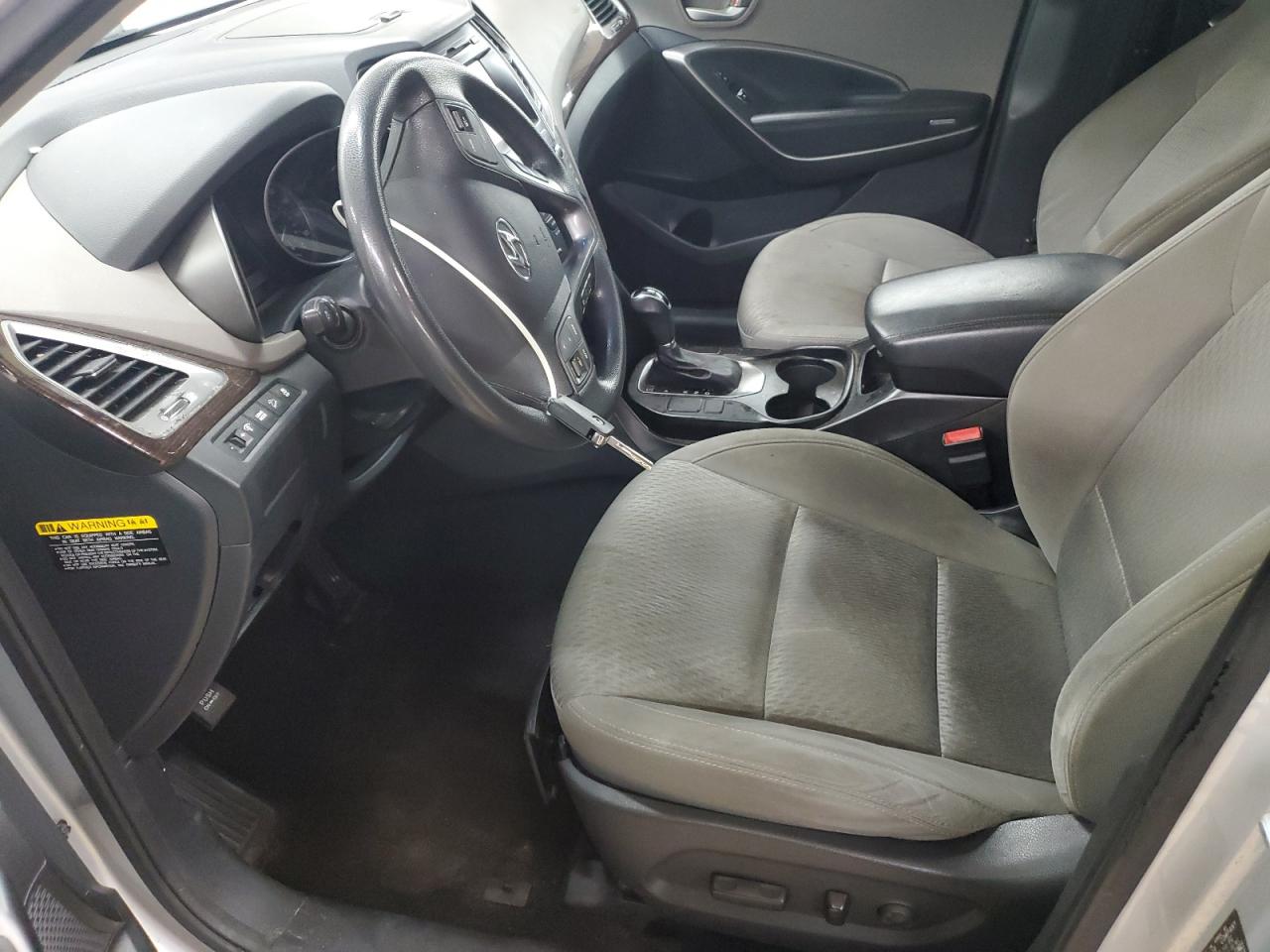 Hyundai SANTA FE Se Image 6