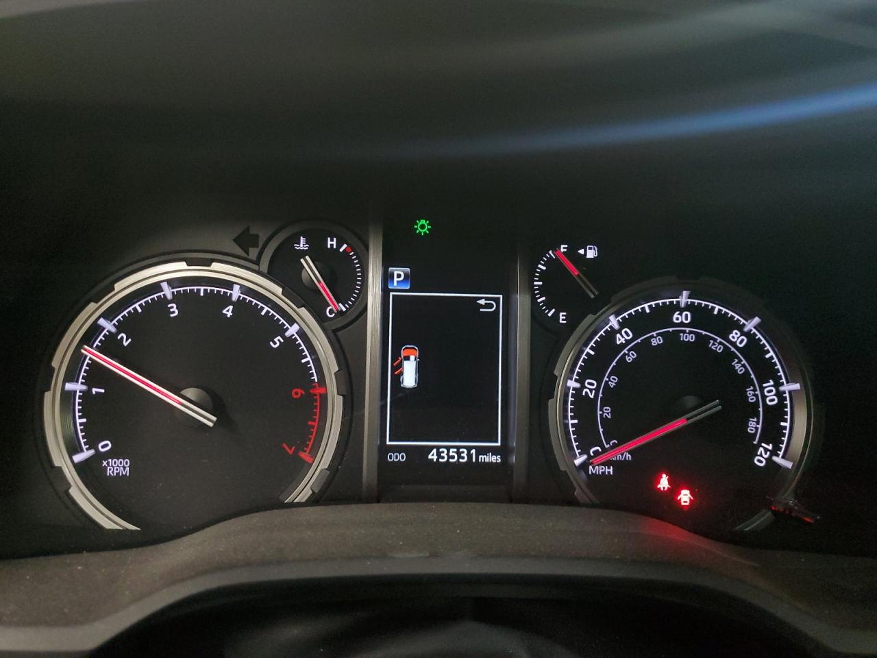 Toyota 4Runner Sr5 Premium Image 2