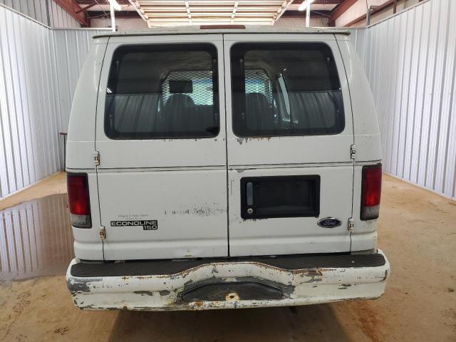 Ford Econoline E150 Van Image 4