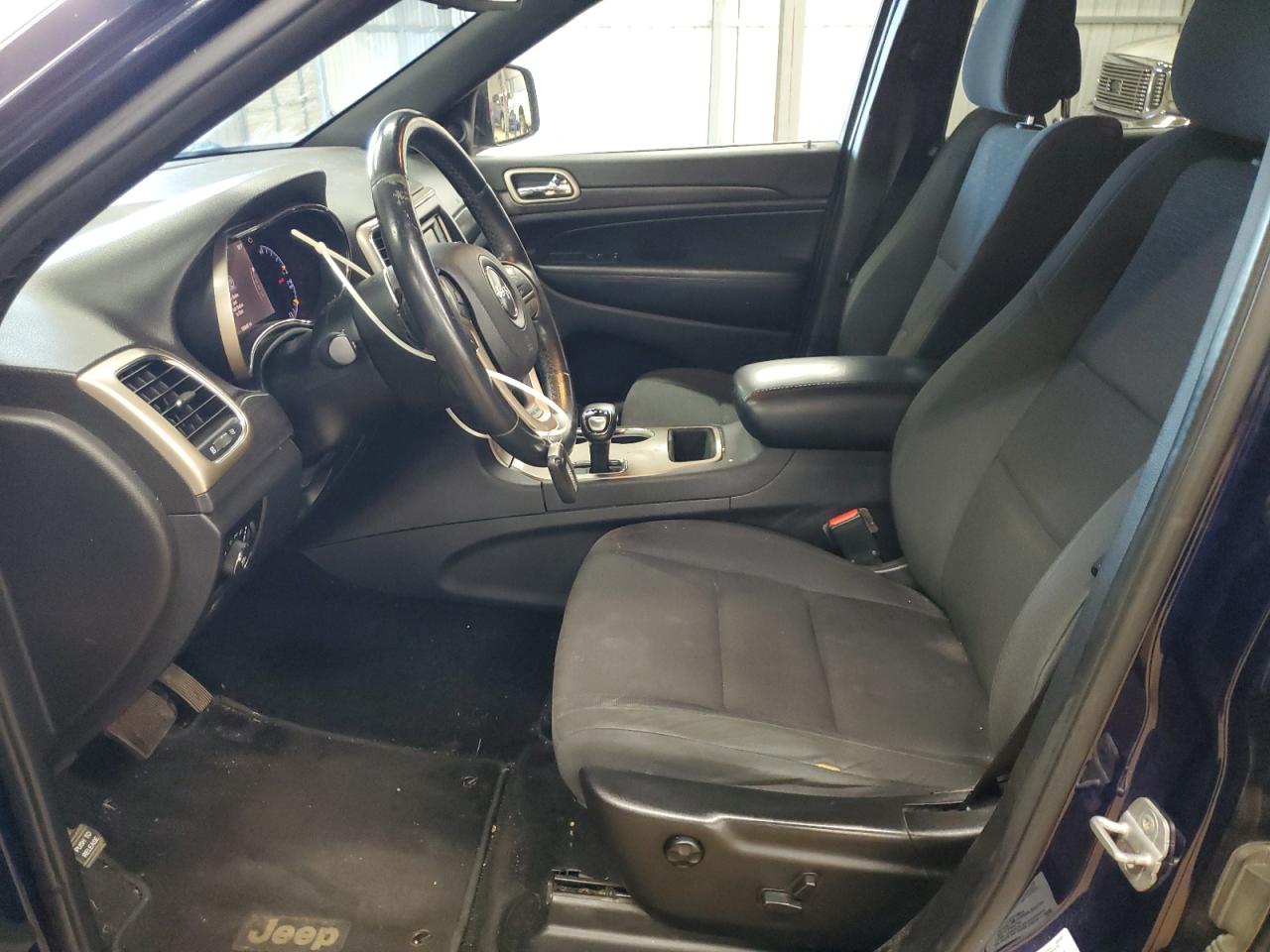 Jeep Grand Cherokee Laredo Image 3