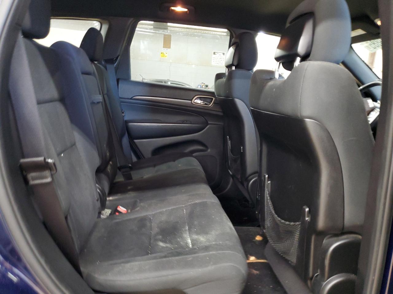 Jeep Grand Cherokee Laredo Image 9