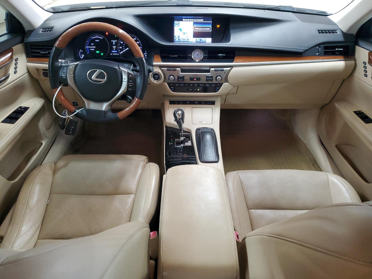 Lexus Es 300h Image 9