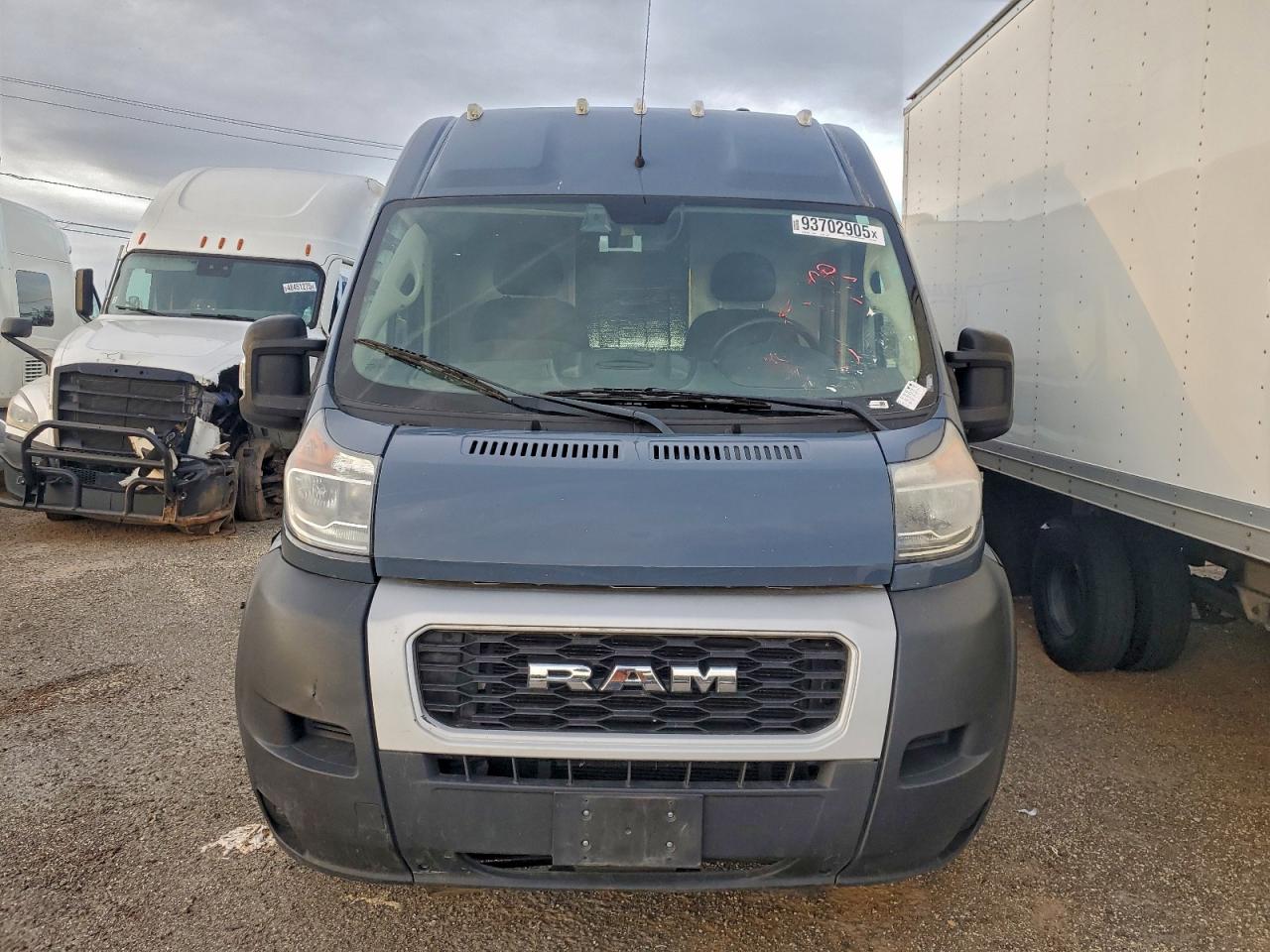 Ram Promaster 3500 High Image 2