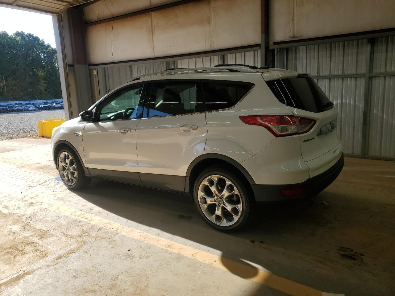 Ford Escape Titanium Image 7