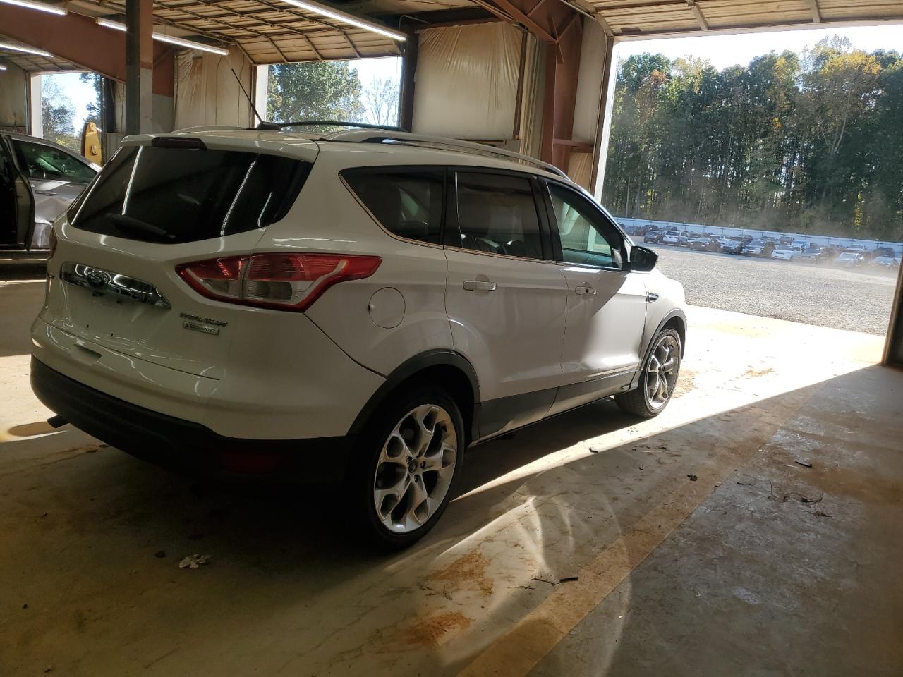 Ford Escape Titanium Image 9