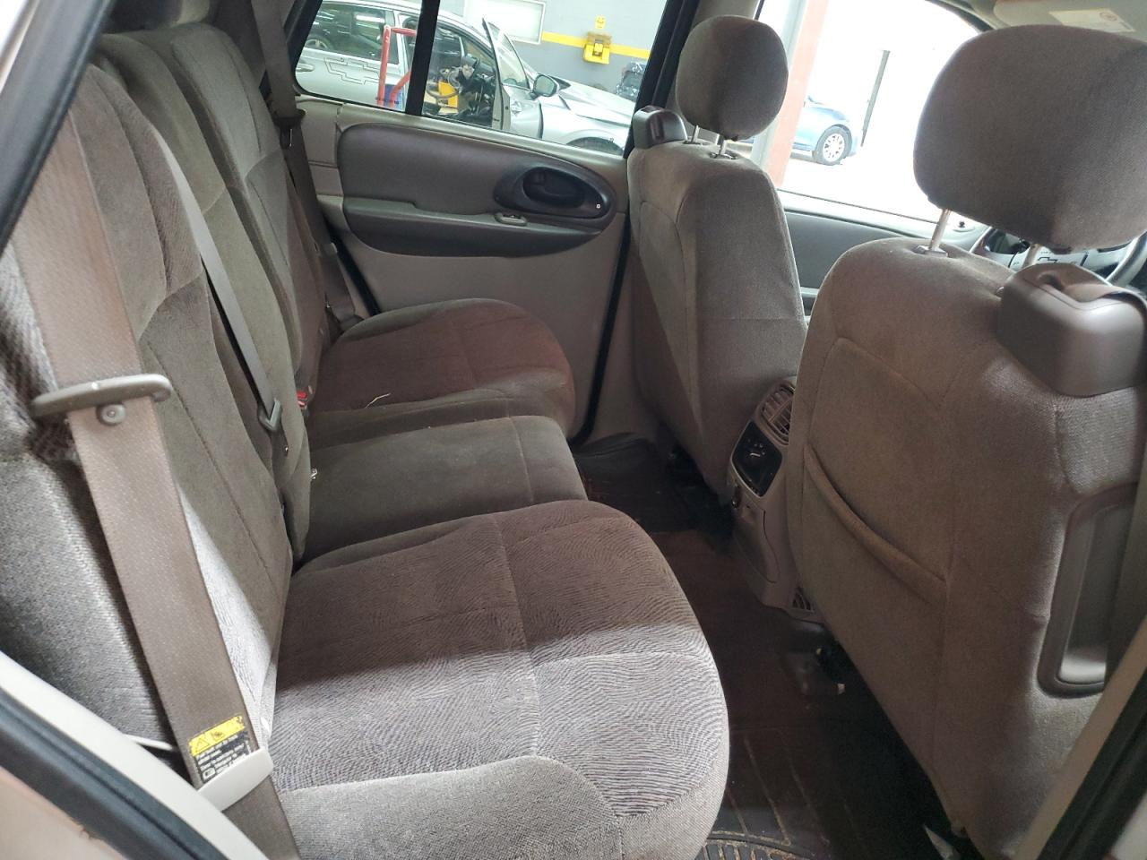 Chevrolet Trailblazer Ls Image 9