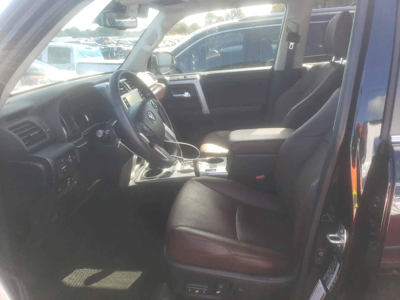 Toyota 4Runner Limited Image 4