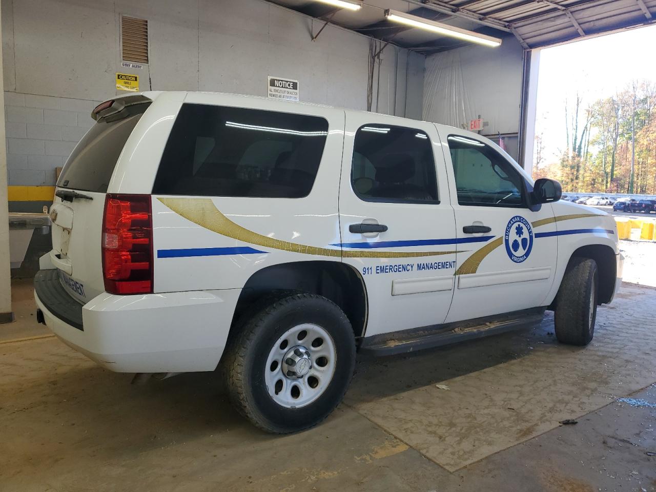 Chevrolet Tahoe K1500 Ls Image 2