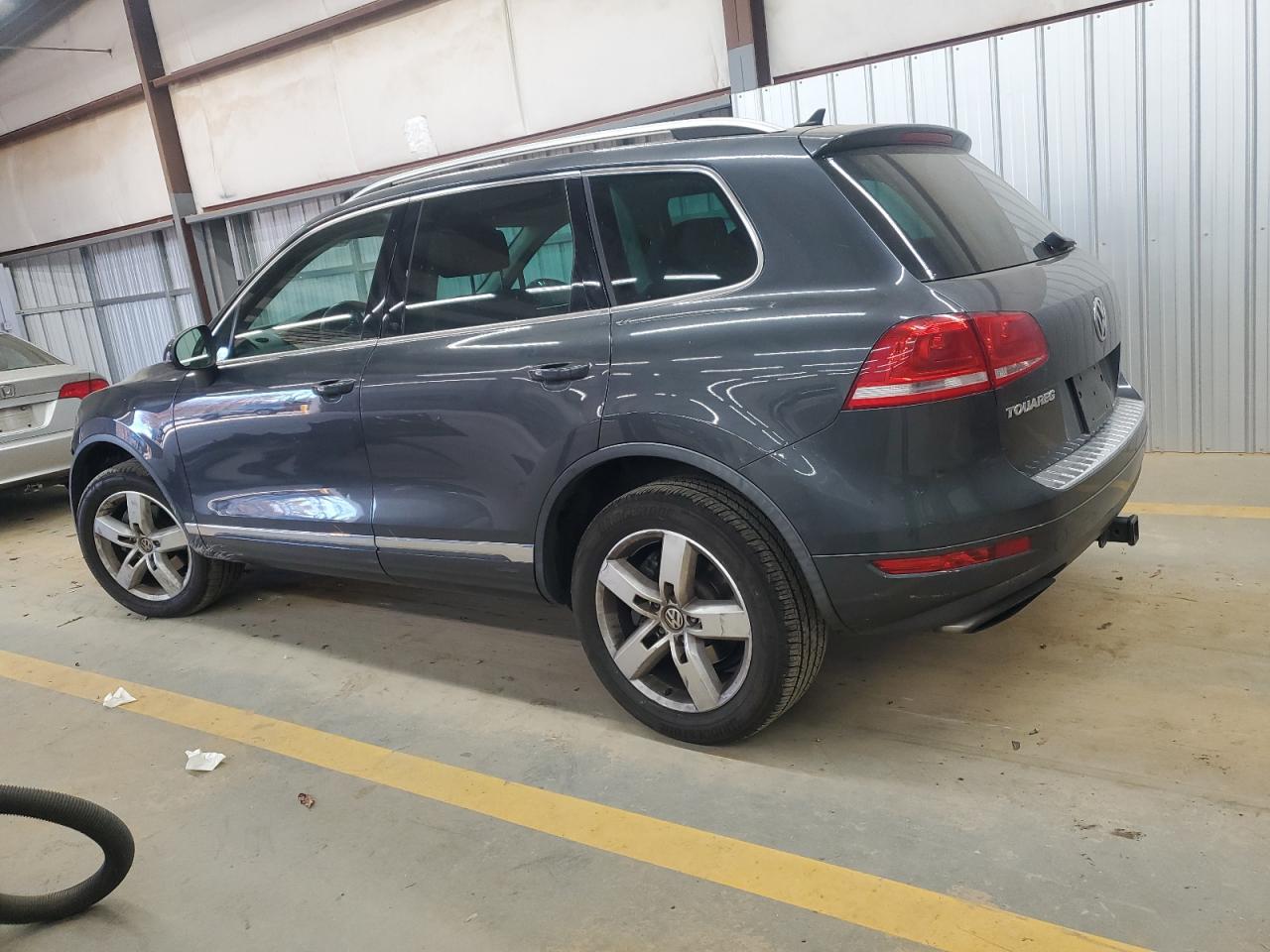 Volkswagen Touareg V6 Image 13