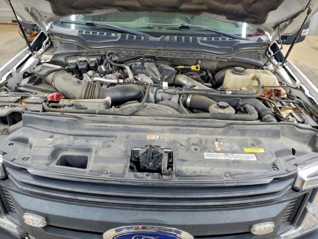 Ford F-250 Super Duty Image 12