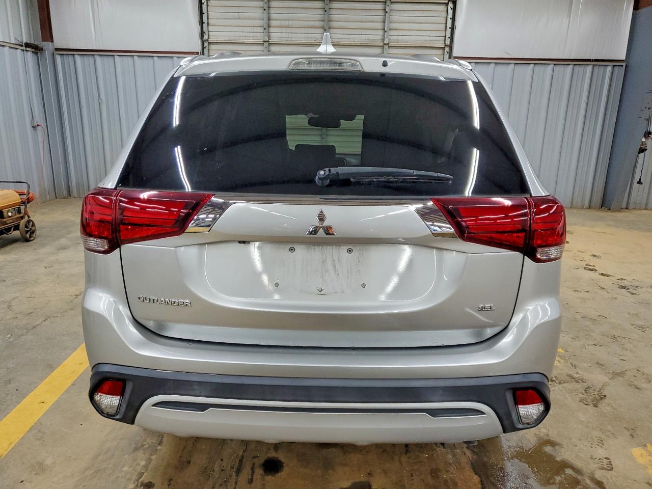 Mitsubishi Outlander Se Image 3