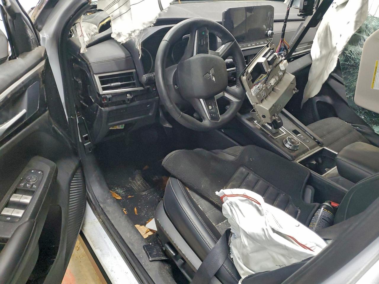 Mitsubishi Outlander Se Image 5