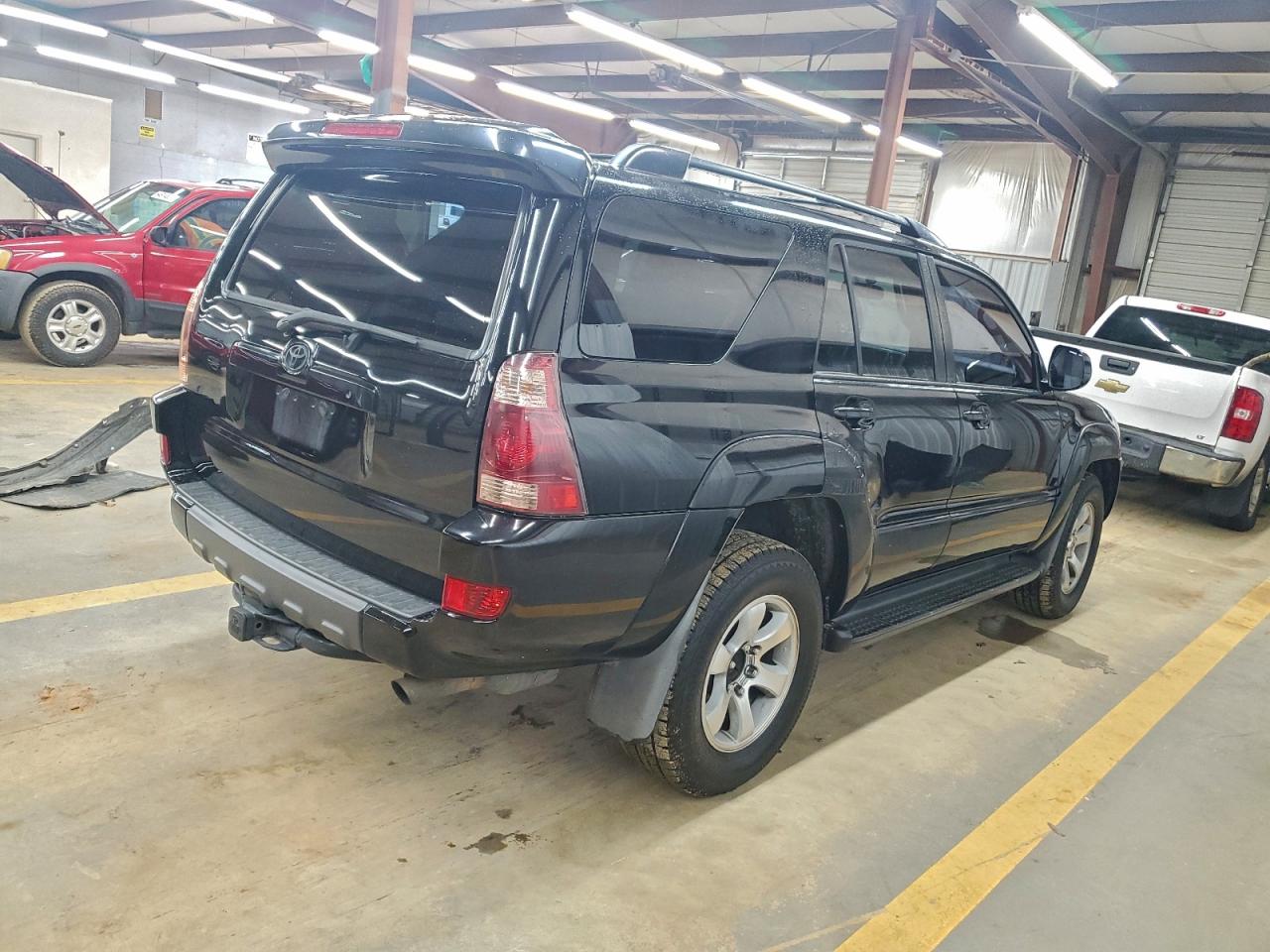 Toyota 4Runner Sr5 Image 3