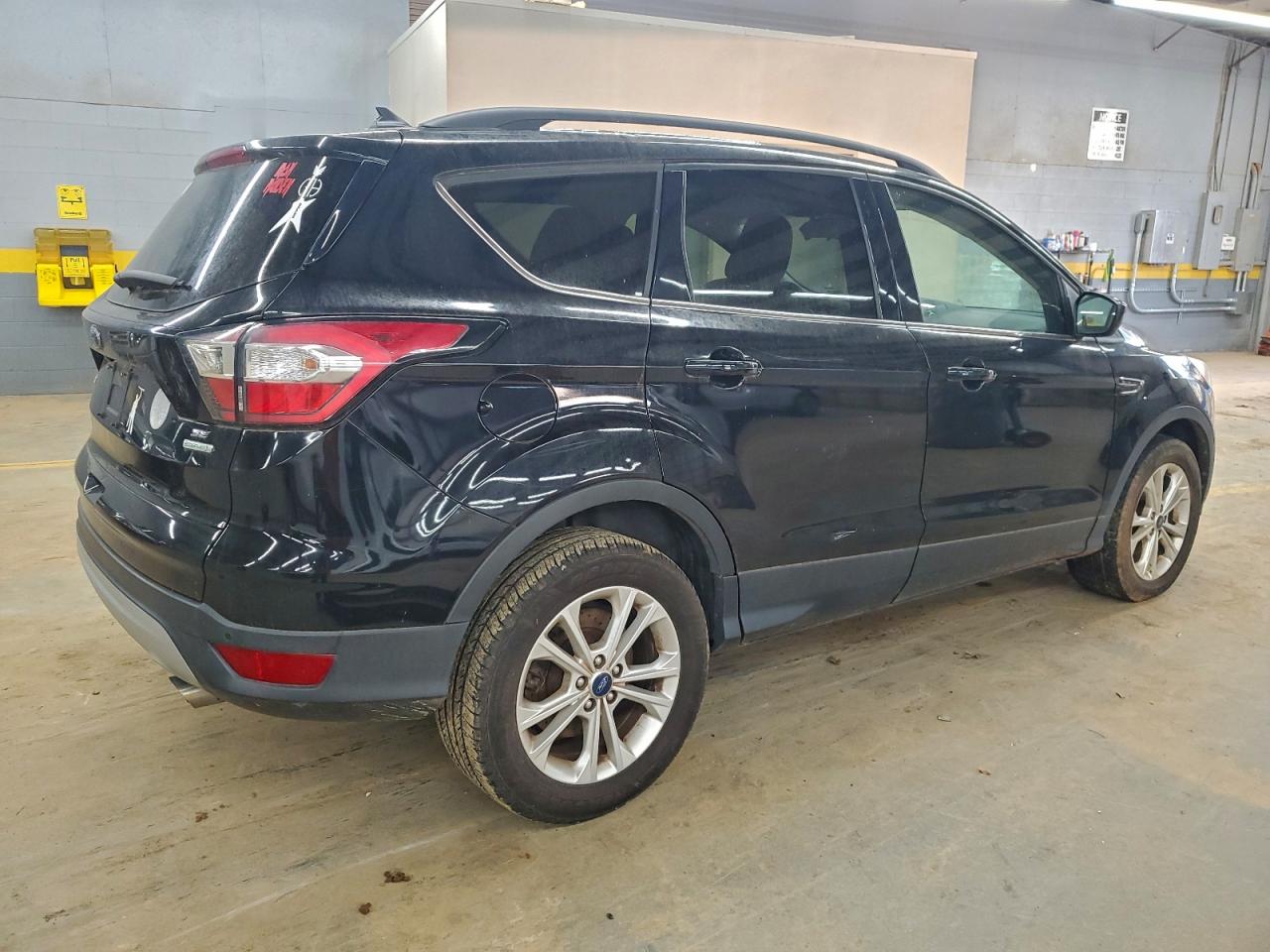 Ford Escape Se Image 4