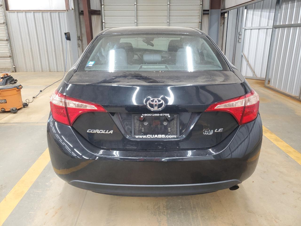 Toyota Corolla L Image 3