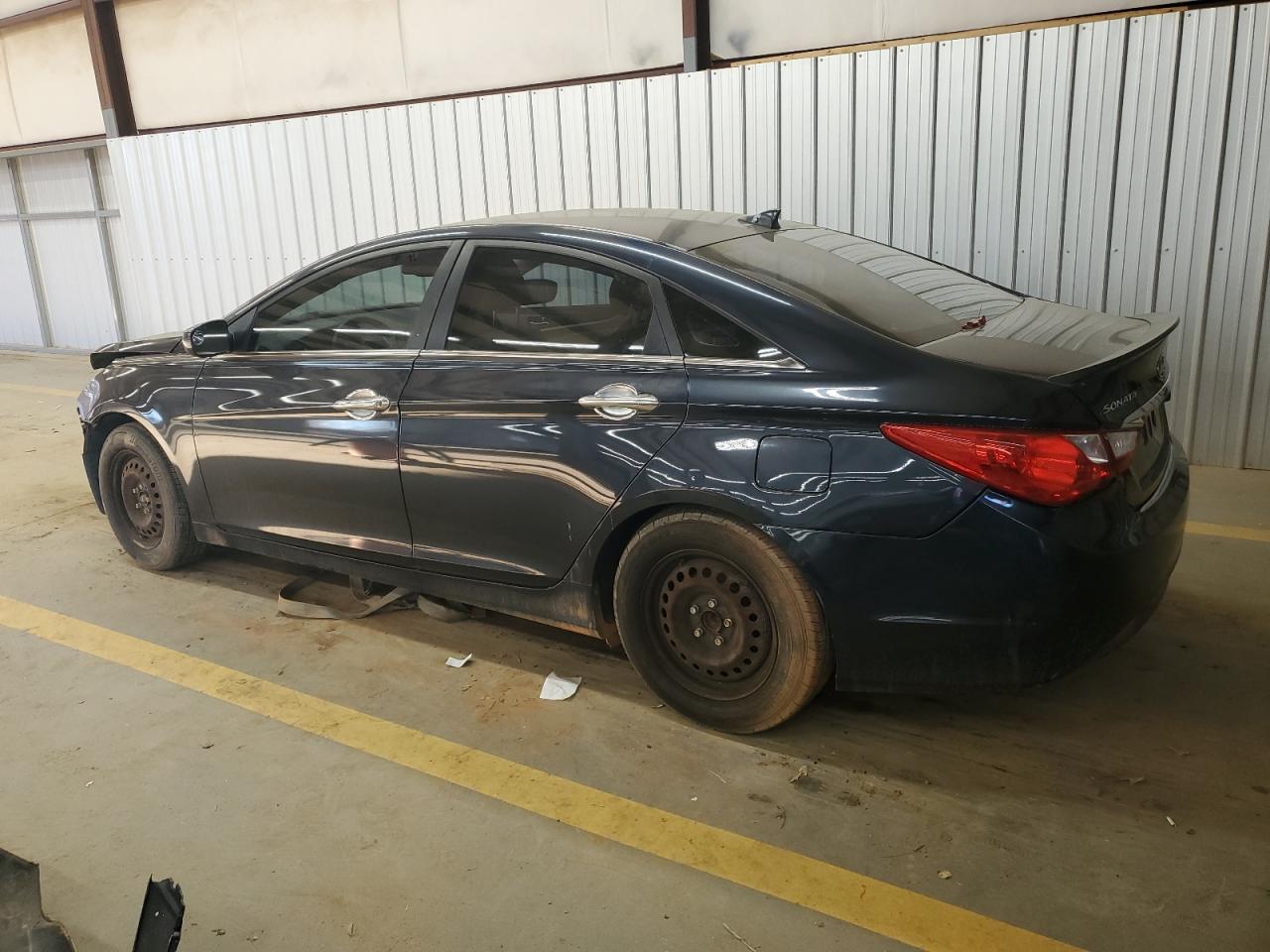 Hyundai SONATA Gls Image 3