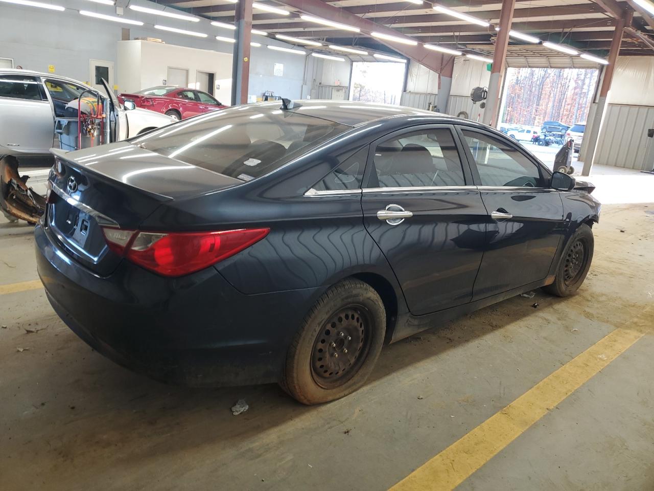 Hyundai SONATA Gls Image 6