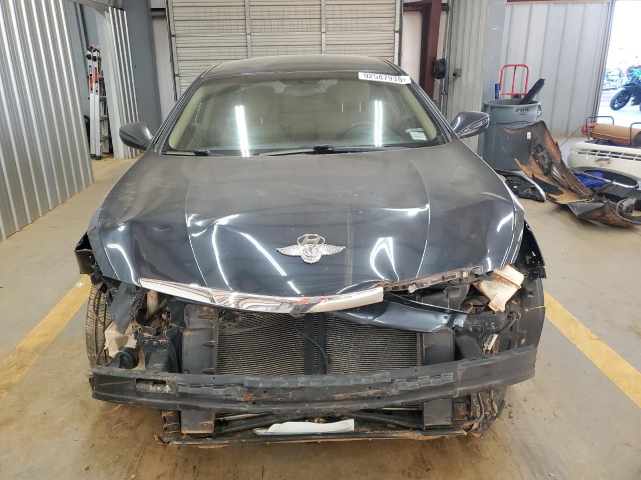 Hyundai SONATA Gls Image 4