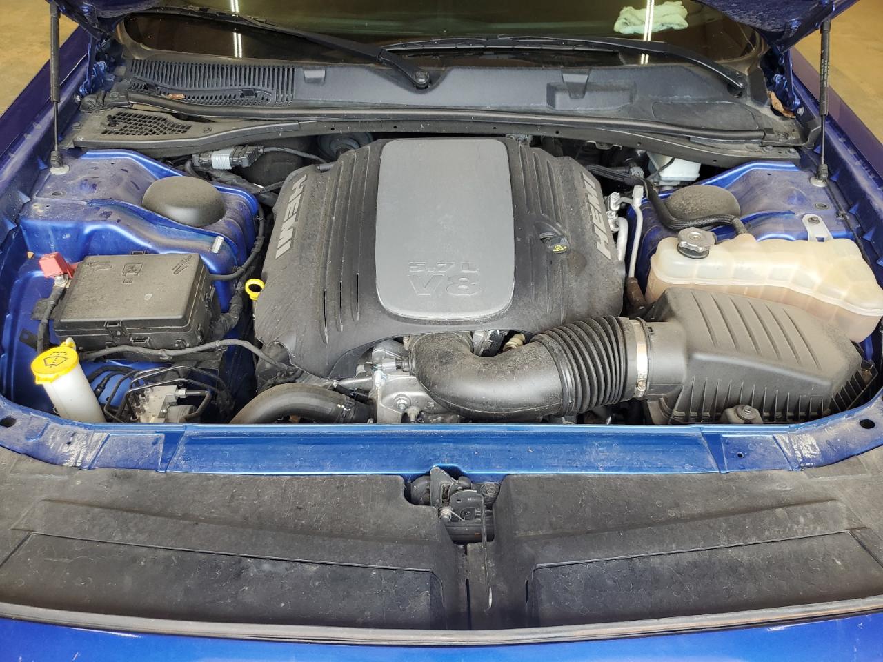 Dodge Challenger R/t Image 2