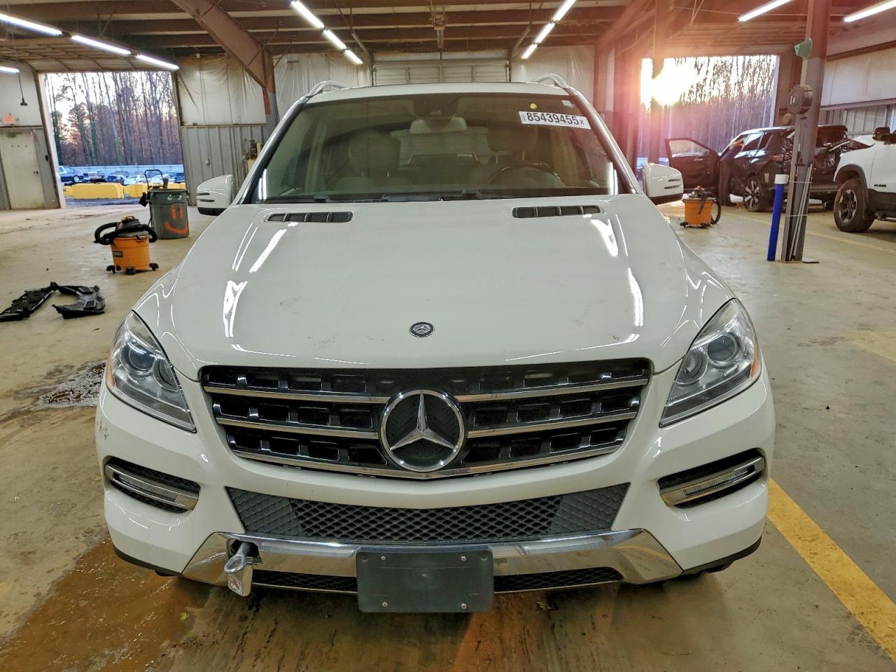 Mercedes-Benz M-Class 350 Bluetec Image 4